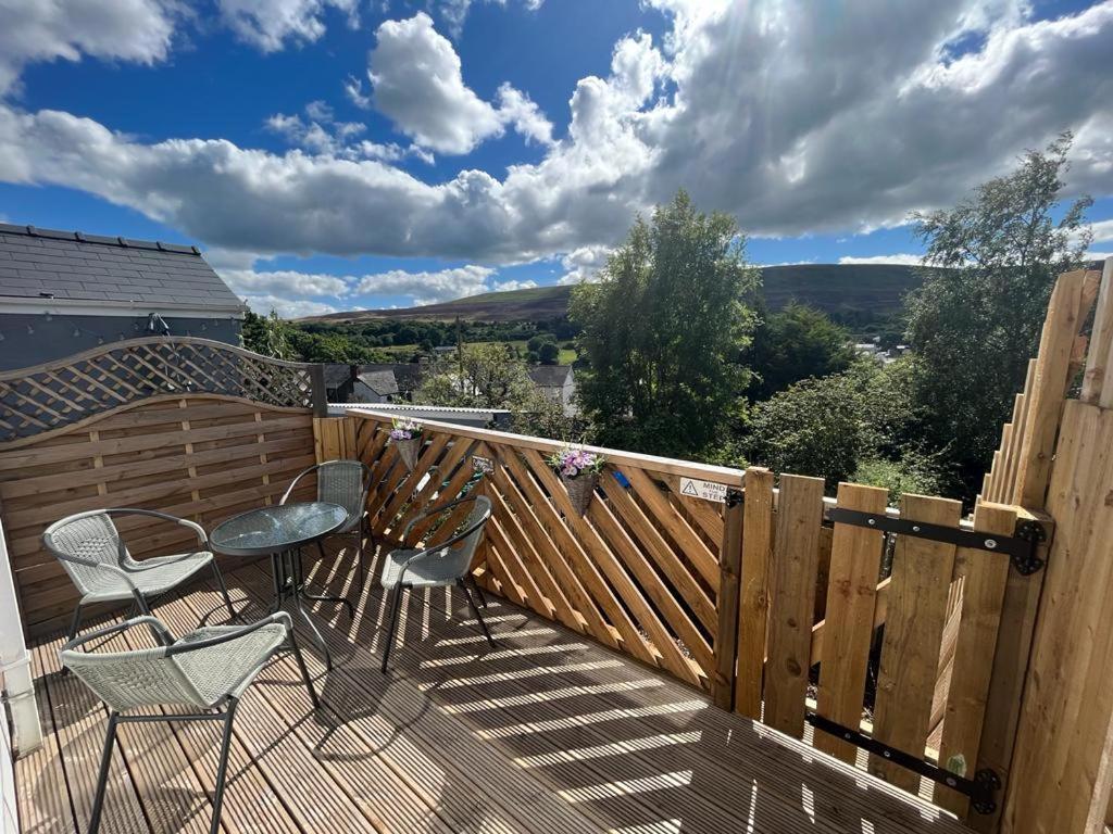 Cosy Cottage With Beautiful Mountain Views Blaenavon Exterior foto